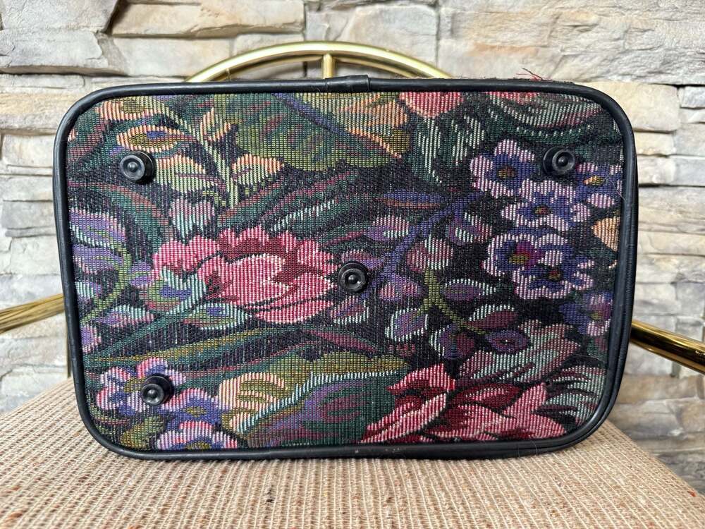 Vintage Bentley Floral Tapestry Makeup Train Case - Picture 6 of 8